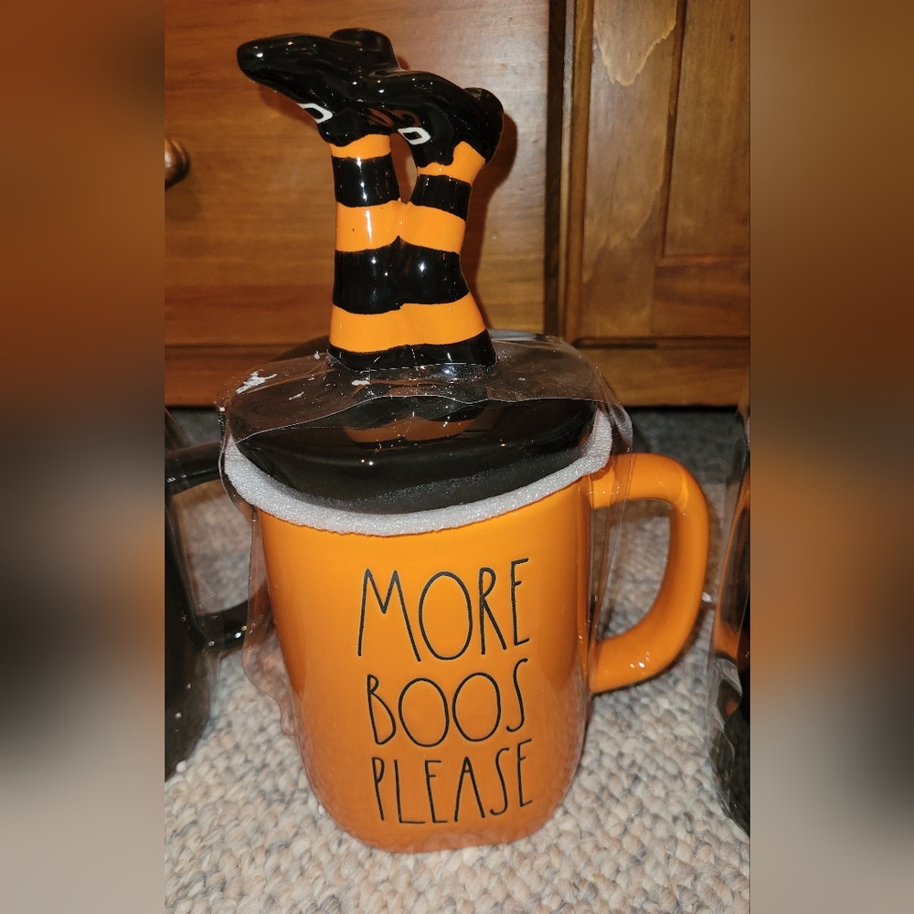 Rae Dunn "More Boos Please" Halloween mug with topper, NEW